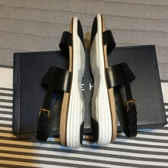 COLE HAAN - Picture 4 of 16